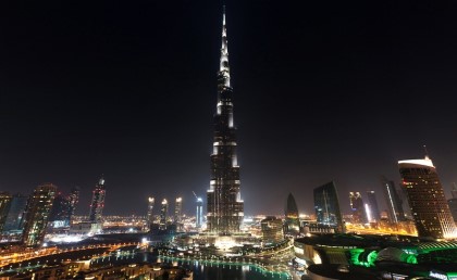 دبي عملت مسابقة للمصممين واللي هيكسب شغله هيتعرض على برج خليفة