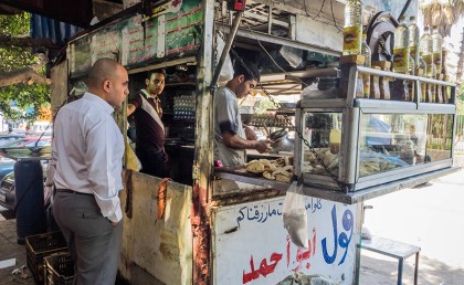 الإحصاء: 90% من المصريين بياكلوا أكل غير صحي