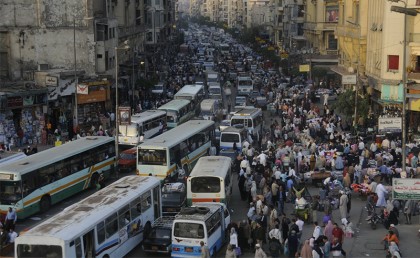 "اللي مايعرفوش الدين والفلسفة عن حياتك": الإنسان في مصر مسير ولا مخير؟