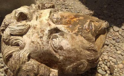 اكتشاف رأس تمثال إمبراطور روماني في أسوان