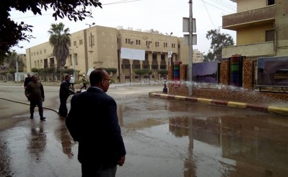 غسل شوارع الغردقة بمياه الصرف الصحي بعد معالجتها لأول مرة في مصر